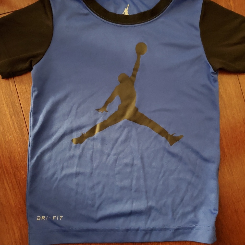 Dri fit tshirt